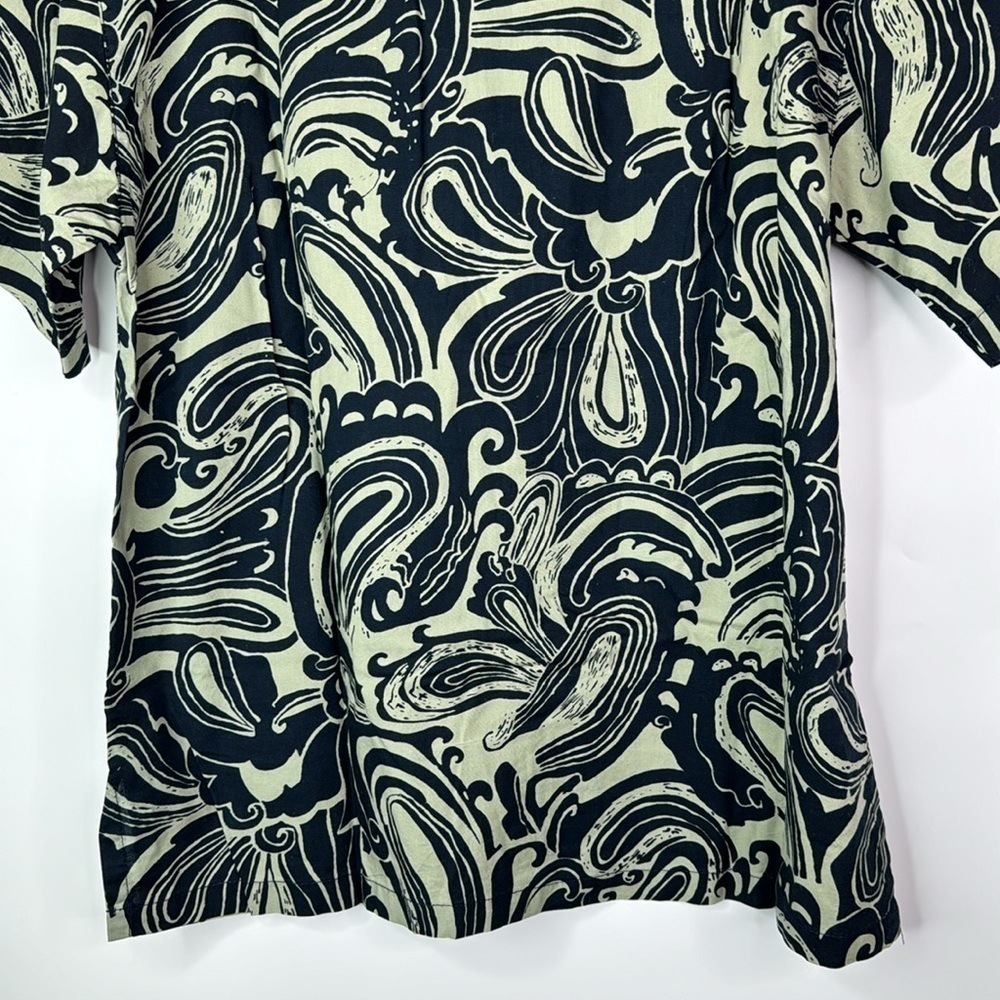 Wayan Natural Wears Tropical Button Down Navy Blue Shirt Large - Picture 10 of 10